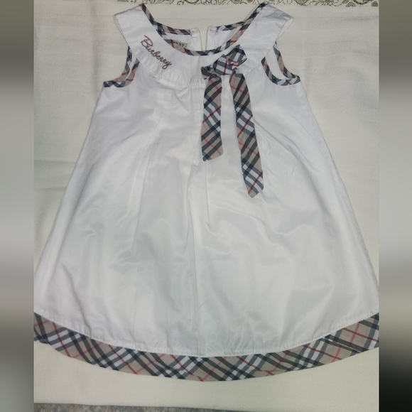 Burberry dress for kids size 5-6 years old - Picture 4 of 4